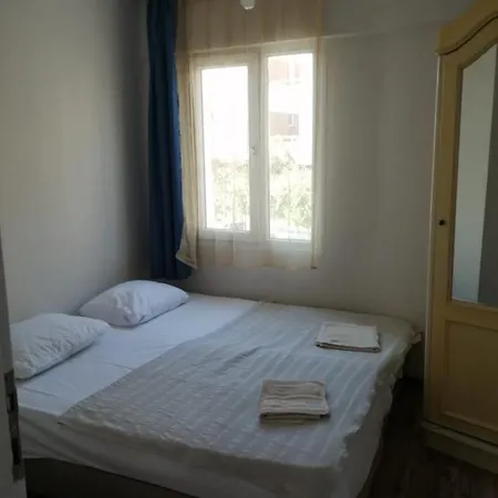Apart 21 Daire Ayvalı